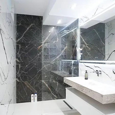 Luksusowy Z Ogrodem - - Puerto Banus Marbella